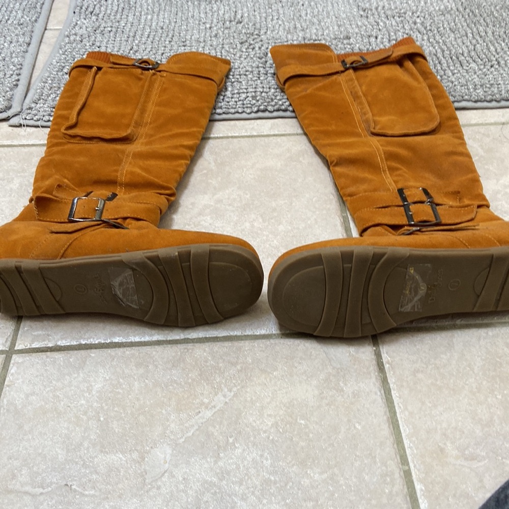 Tall Boots - Picture 2 of 3
